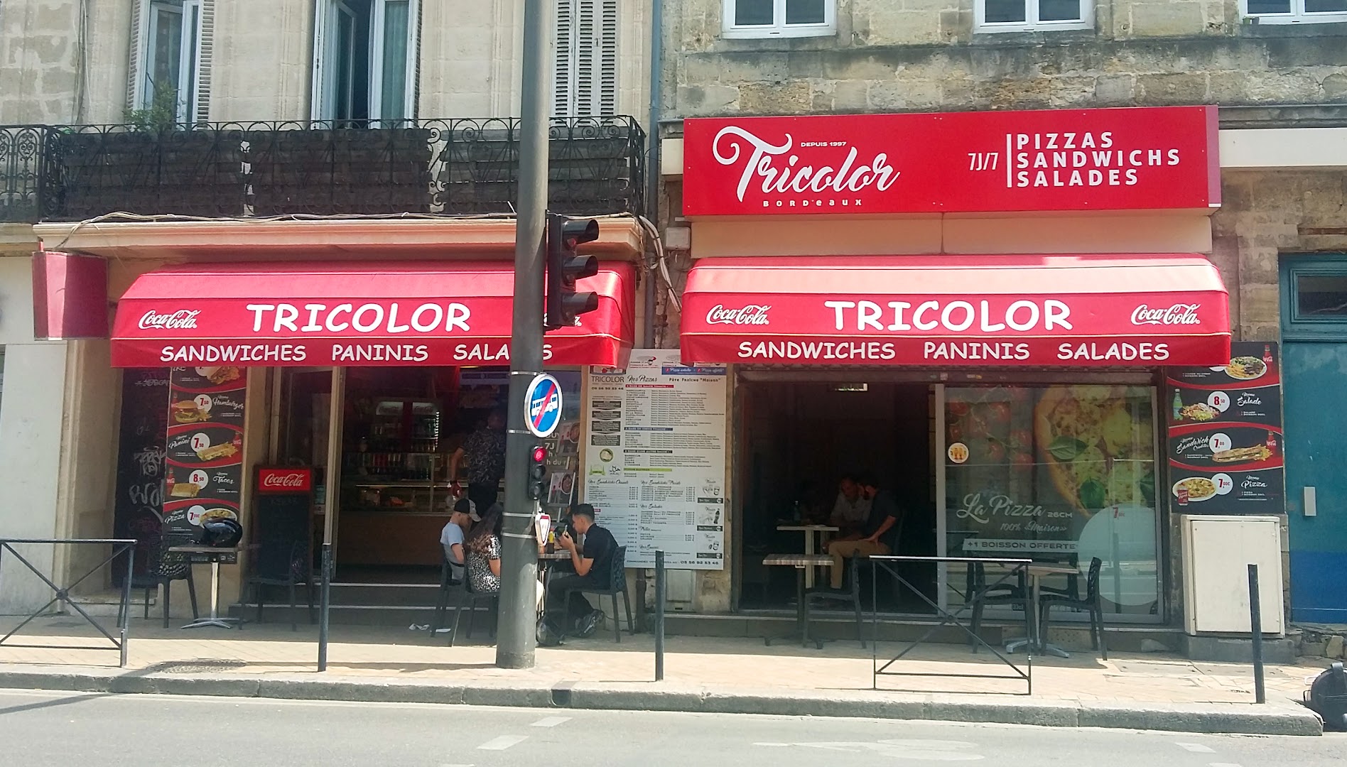 Tricolor · Photos 3